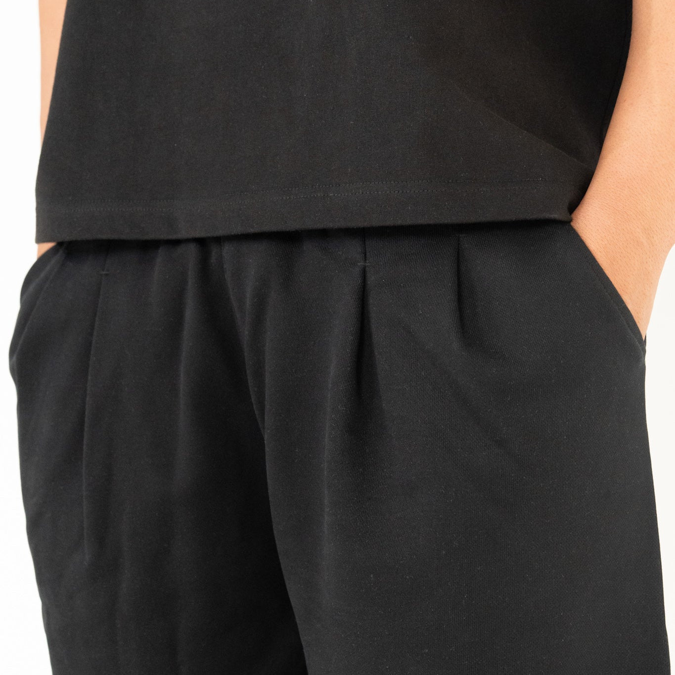 Tucked Sweat Shorts - Black